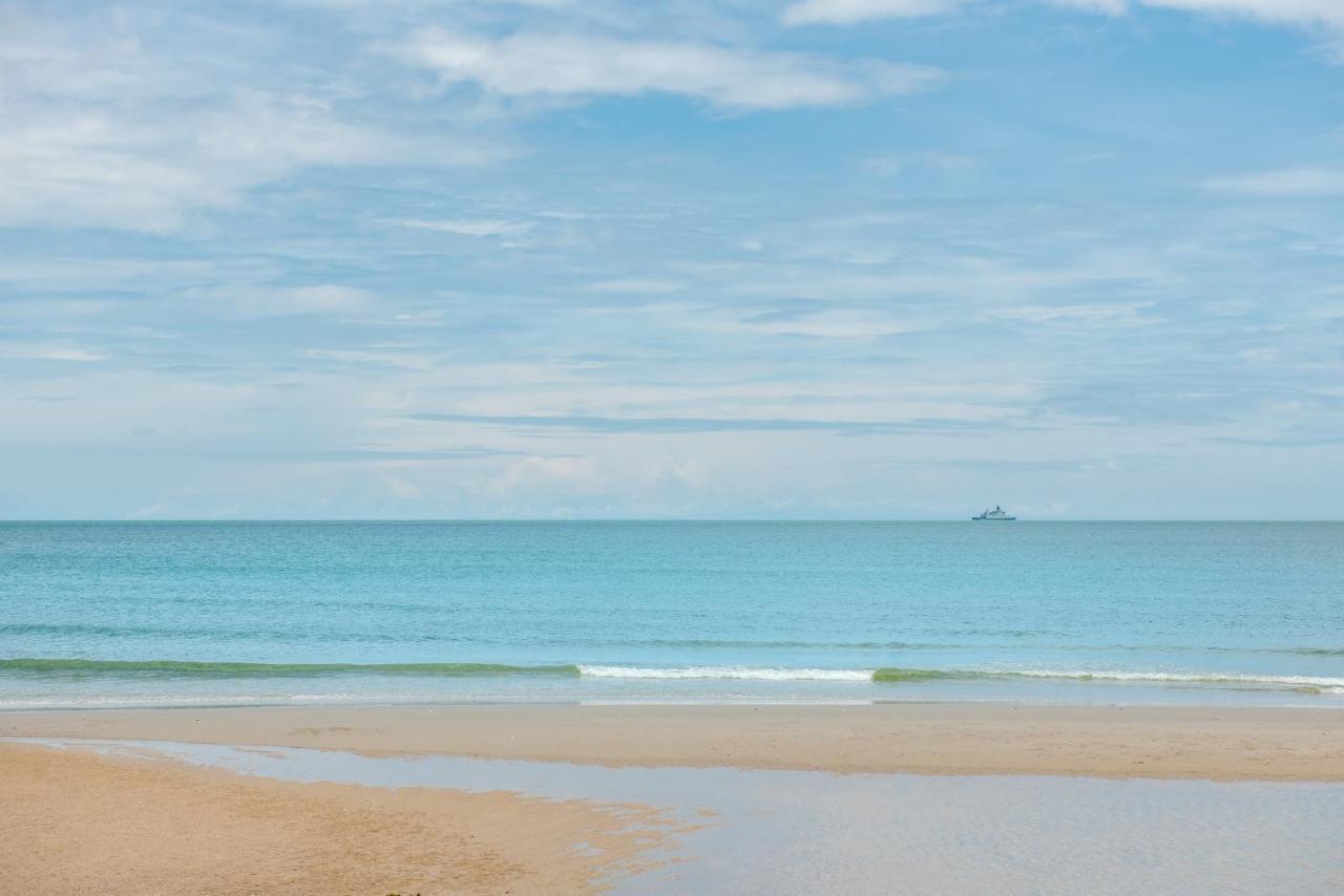 White Beach House Hua Hin 20 Second To The Beach Dış mekan fotoğraf